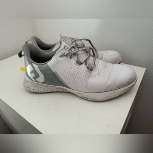 FJ golf shoes